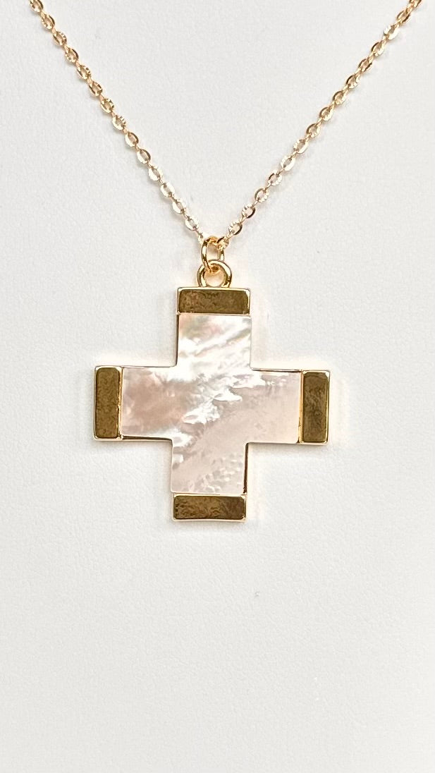 Olivia Medium Necklace