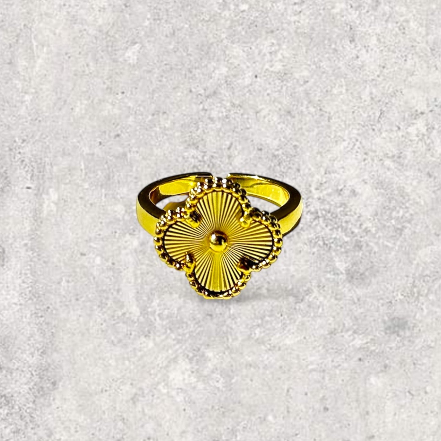 Vintage Alhambra Ring