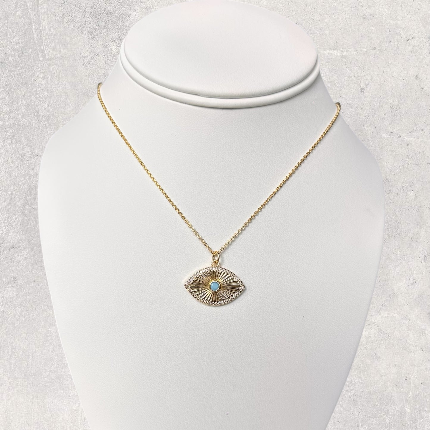 Lucky eyes Necklace