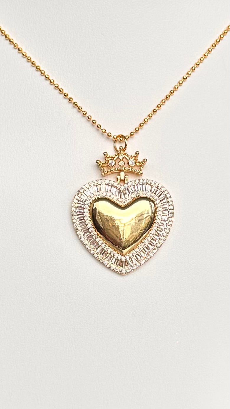 Queen Necklace