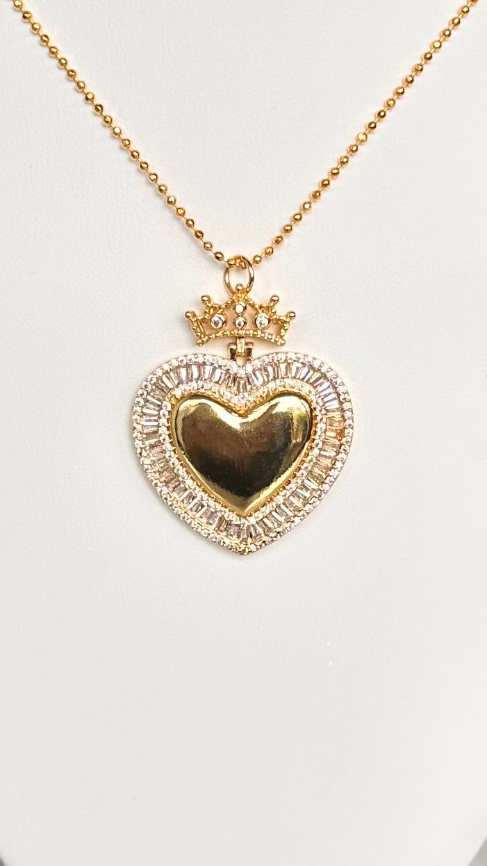 Queen Necklace